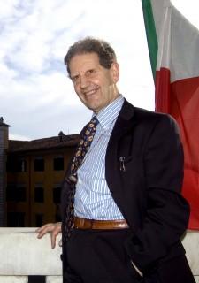 Salvatore Settis has been Director of the Getty Research Institute, Los Angeles (1994-1999)
