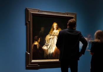 Rembrandt never fails to attract the crowds 