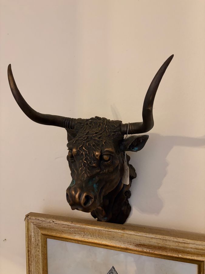 ANTIQUE ART