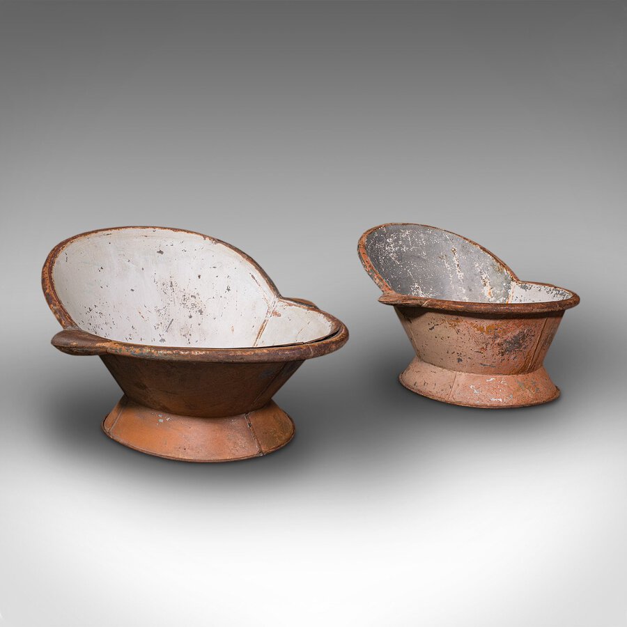 ANTIQUE BATHROOM  SANITARY WARE