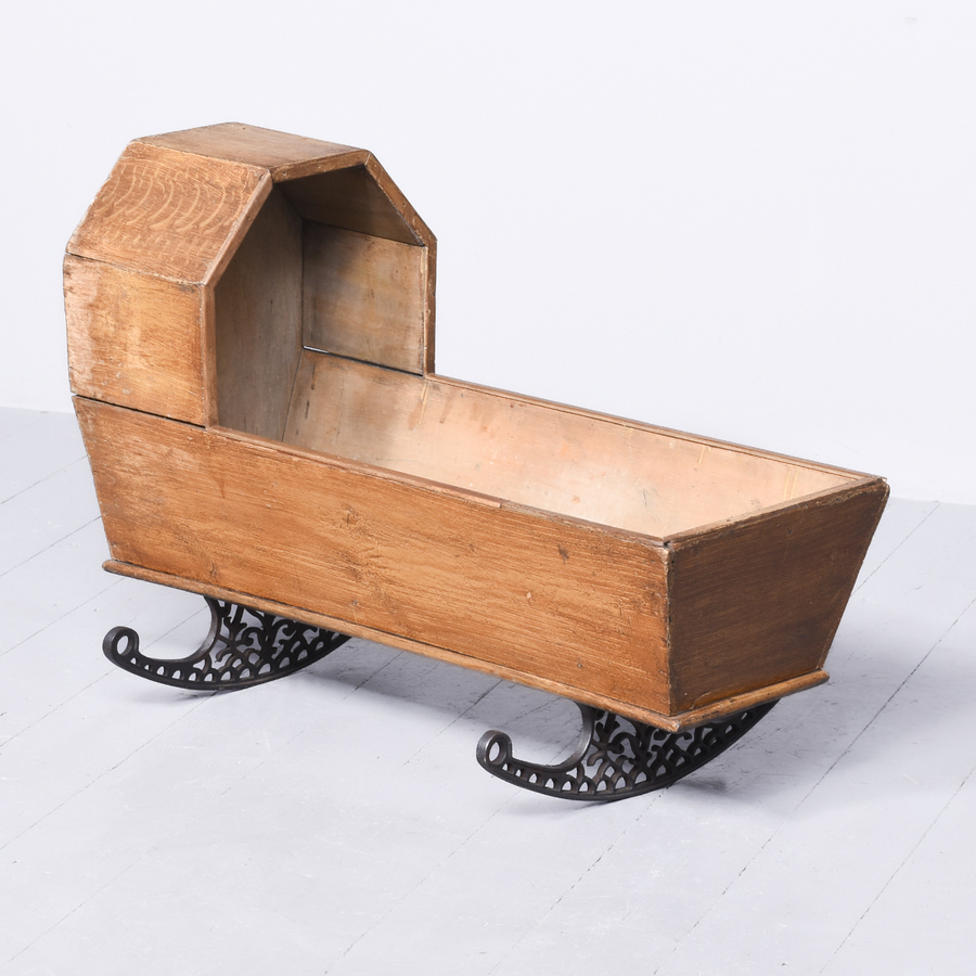 ANTIQUE CHILDRENS FURNITURE